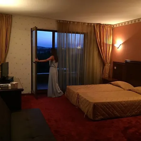 Hotel Boliari 3*